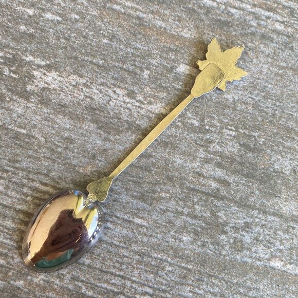 Vintage | Calgary Maple Leaf Collectors Spoon #15 - Picture 4 of 4